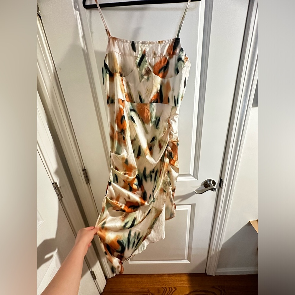 Dress Small - Picture 2 of 4